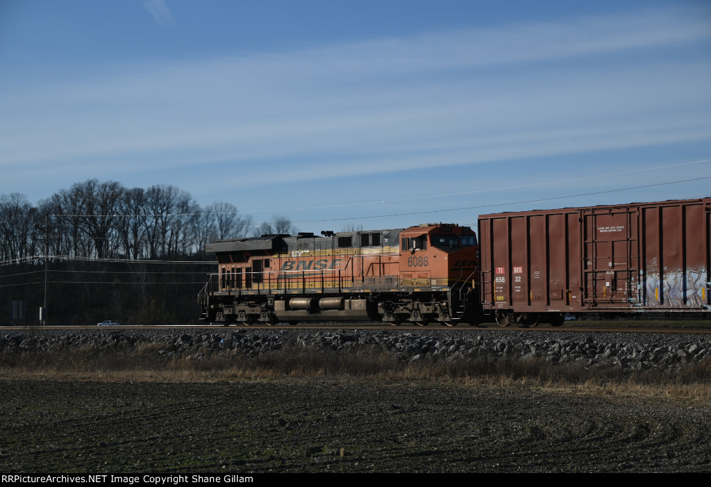 BNSF 6086